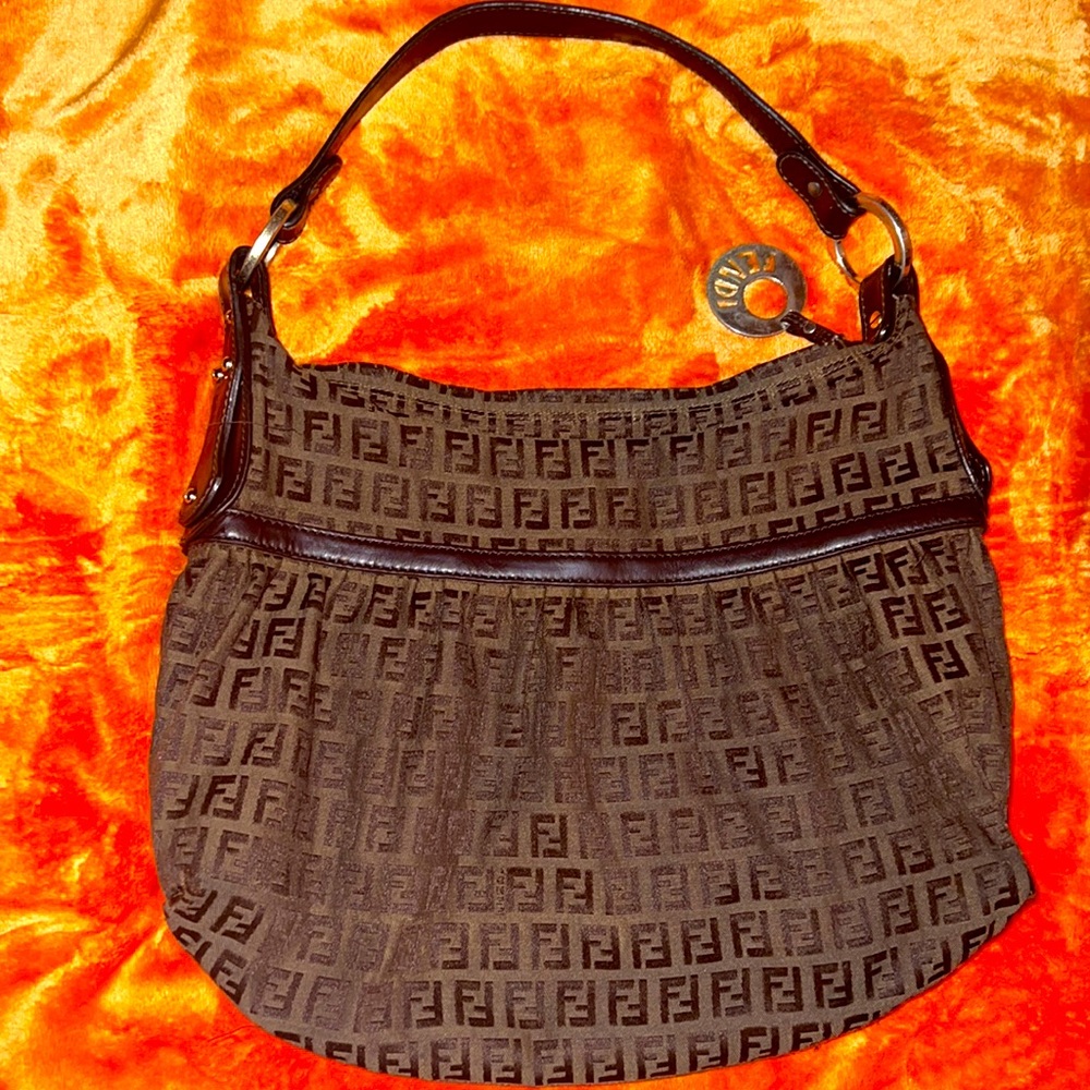 Brown,medium,Fendi,shoulder bag. SUPER CUTE😍